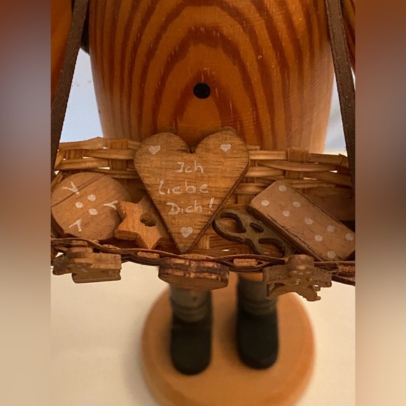 Vintage Erzgebirge German Christmas wooden incense smoker I Love You cookie - Picture 3 of 9
